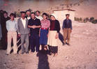 Mit dem Syrisch. Orth. Christen in Ortschaft  Mardin 1984